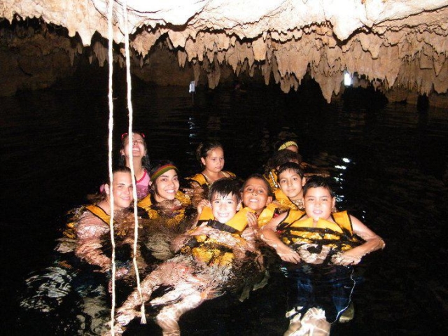 Nadando en cenote